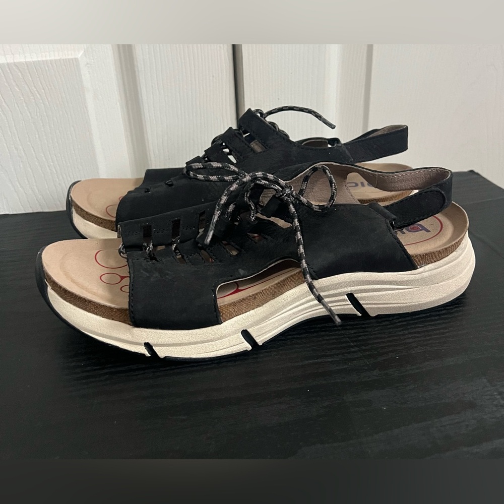 Bionica Ormond Sandals Lace Up Black Leather 9.5